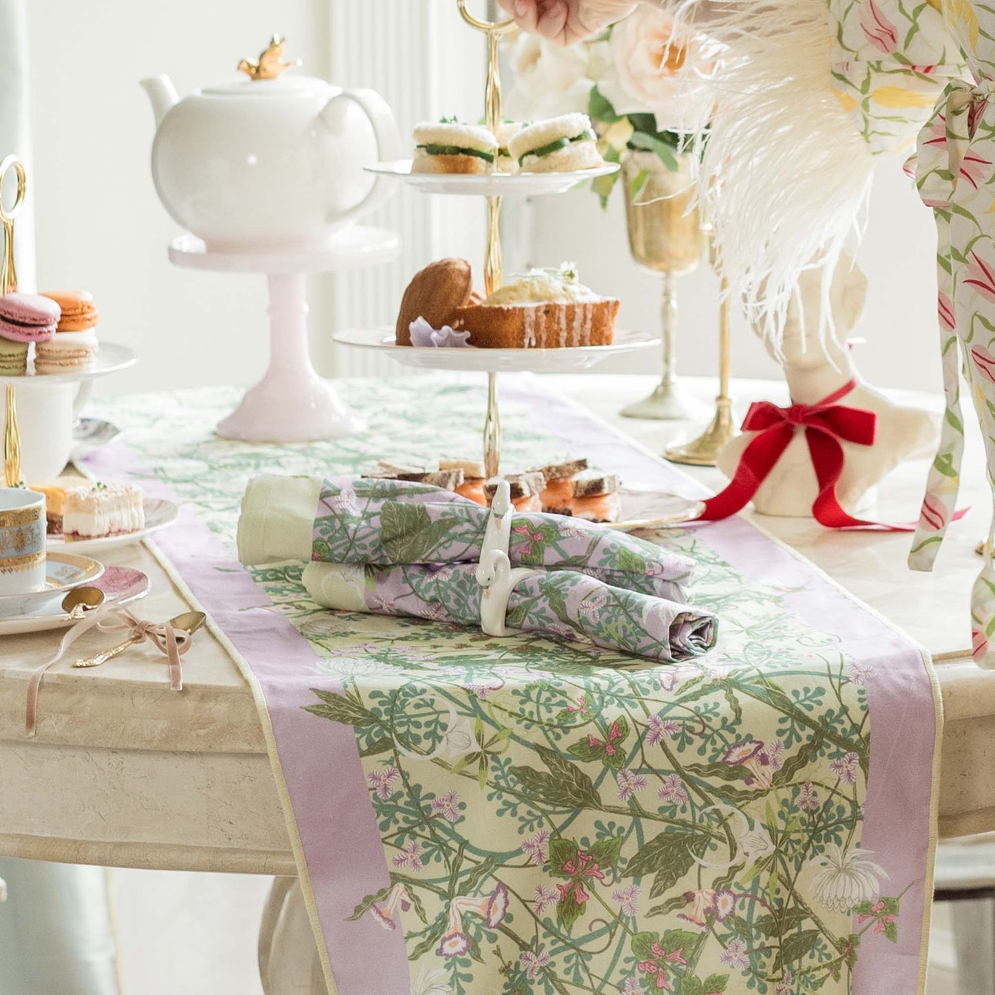 Coquette Lovescape Table Runner