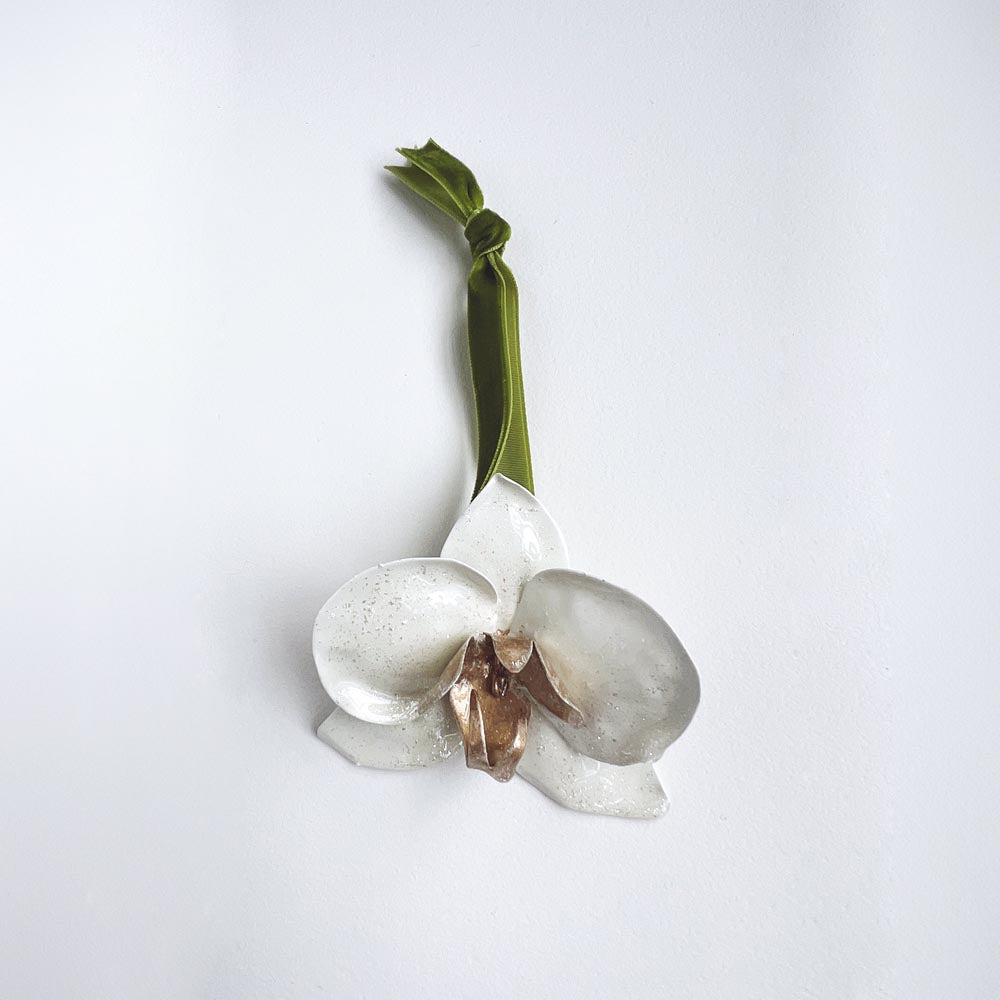 Orchid Ornament - White/Gold