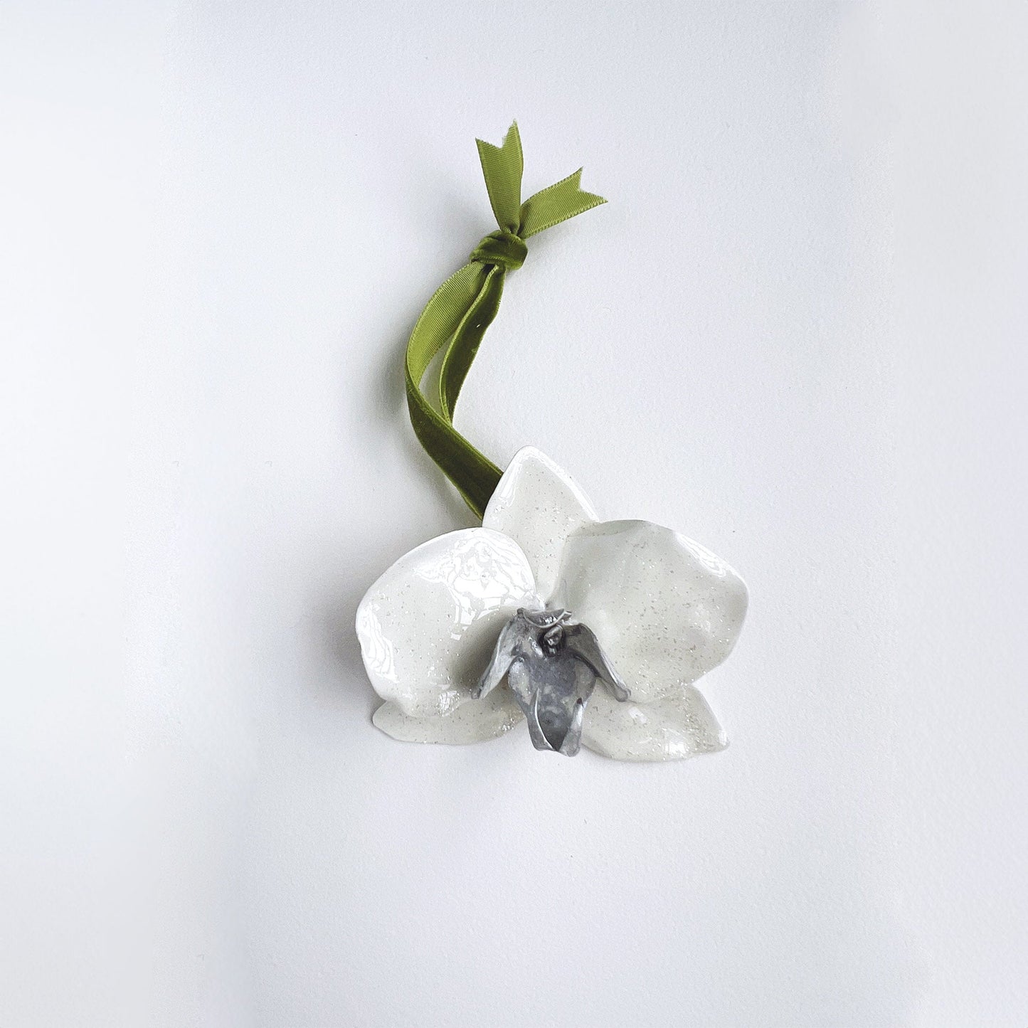 Orchid Ornament - White/Silver